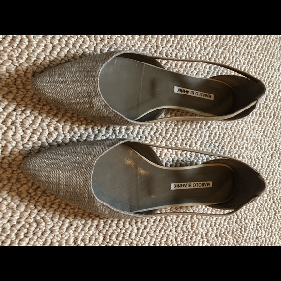 MANOLA BLAHNIK flats
